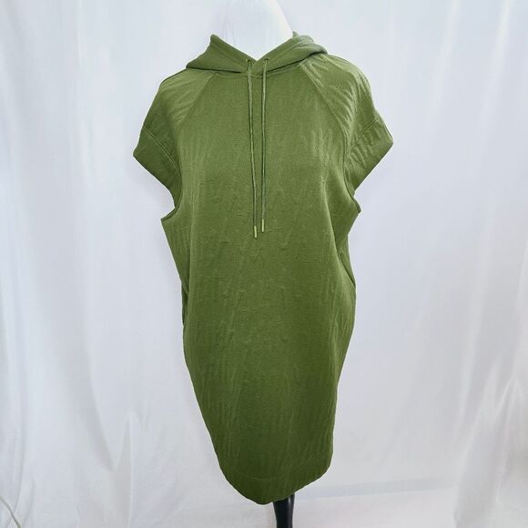 Lizzo + Fabletics = Yitty Open Back Hooded Sweatshirt Dress - Picture 2 of 14